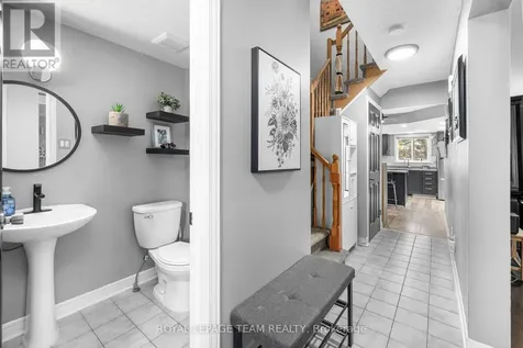 29 Grenadier Way Ottawa ON K2J 4L3