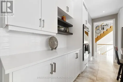 137 Goodman Drive Ottawa ON K2W 1C7