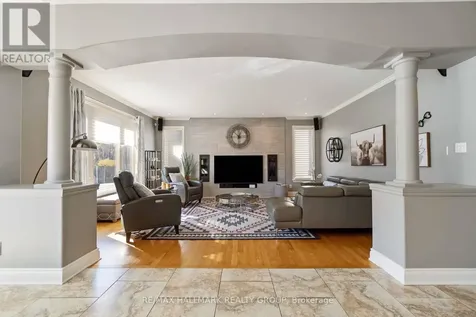137 Goodman Drive Ottawa ON K2W 1C7