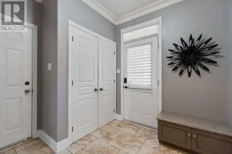 137 Goodman Drive Ottawa ON K2W 1C7