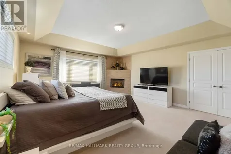 137 Goodman Drive Ottawa ON K2W 1C7