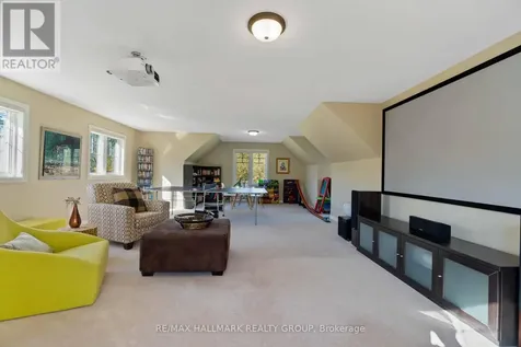137 Goodman Drive Ottawa ON K2W 1C7