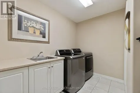 137 Goodman Drive Ottawa ON K2W 1C7