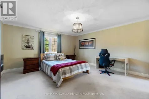 137 Goodman Drive Ottawa ON K2W 1C7