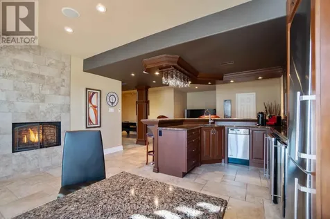137 Goodman Drive Ottawa ON K2W 1C7