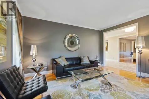 137 Goodman Drive Ottawa ON K2W 1C7