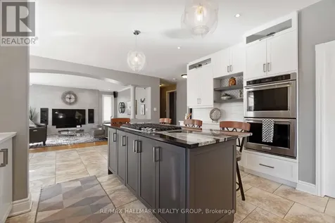 137 Goodman Drive Ottawa ON K2W 1C7