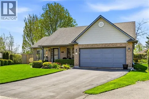 15 Bayshore Court Port Dover ON N0A 1N7