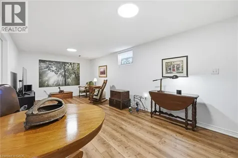 15 Bayshore Court Port Dover ON N0A 1N7