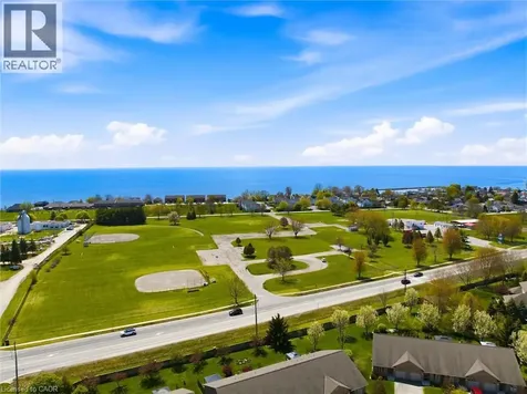 15 Bayshore Court Port Dover ON N0A 1N7