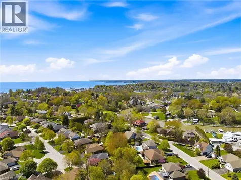 15 Bayshore Court Port Dover ON N0A 1N7