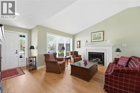 15 Bayshore Court Port Dover ON N0A 1N7