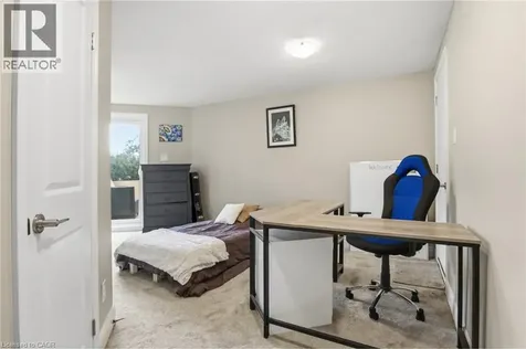 60 Elmsdale Drive Kitchener ON N2E 2G4