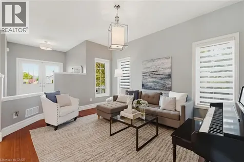 606 Doon South Drive Kitchener ON N2P 2X4