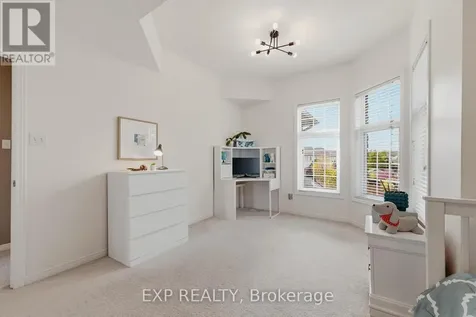 606 Doon Drive South Kitchener ON N2P 2X4
