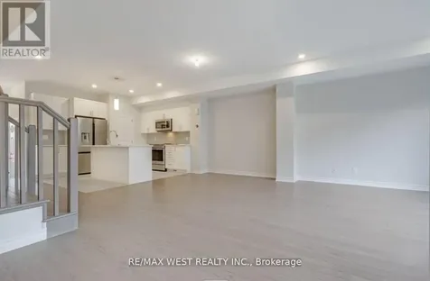 1026 Kijik Crescent East Ottawa ON K1X 1G6