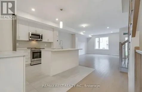 1026 Kijik Crescent East Ottawa ON K1X 1G6
