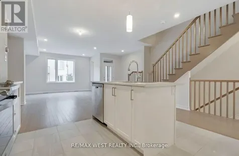 1026 Kijik Crescent East Ottawa ON K1X 1G6