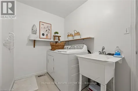 444 Burnett Avenue Cambridge ON N1T 1L3