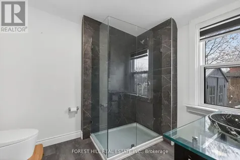 212 Gibson Avenue Hamilton (gibson) ON L8L 6K1