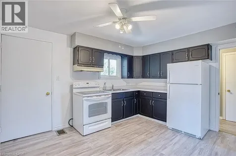 39 Chester Road Stoney Creek ON L8E 1X8