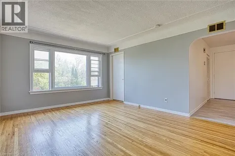 39 Chester Road Stoney Creek ON L8E 1X8