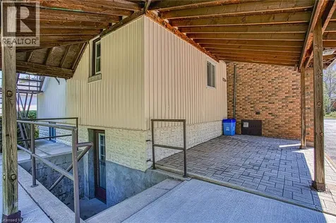 39 Chester Road Stoney Creek ON L8E 1X8