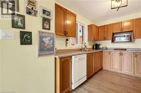 31 Kinross Street Caledonia ON N3W 1J7