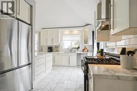 32 Allan Avenue Hamilton ON L8H 2C9
