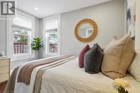 32 Allan Avenue Hamilton ON L8H 2C9