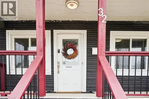 32 Allan Avenue Hamilton ON L8H 2C9