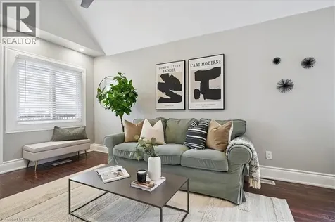 32 Allan Avenue Hamilton ON L8H 2C9