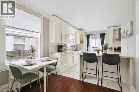 32 Allan Avenue Hamilton ON L8H 2C9