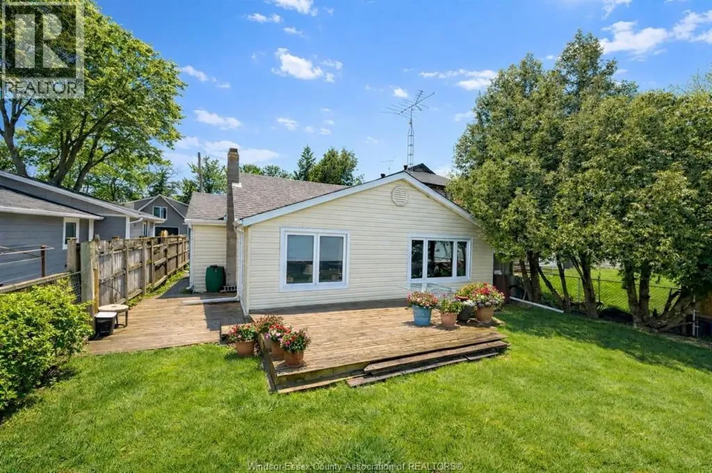 1640 Caille Avenue Lakeshore ON N8R 2C4