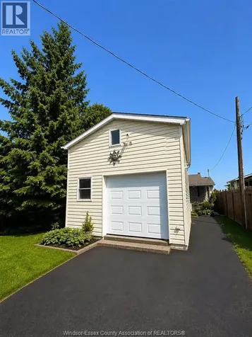 1640 Caille Avenue Lakeshore ON N8R 2C4