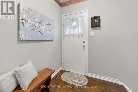 17 Eaton Street Halton Hills (georgetown) ON L7G 5L4
