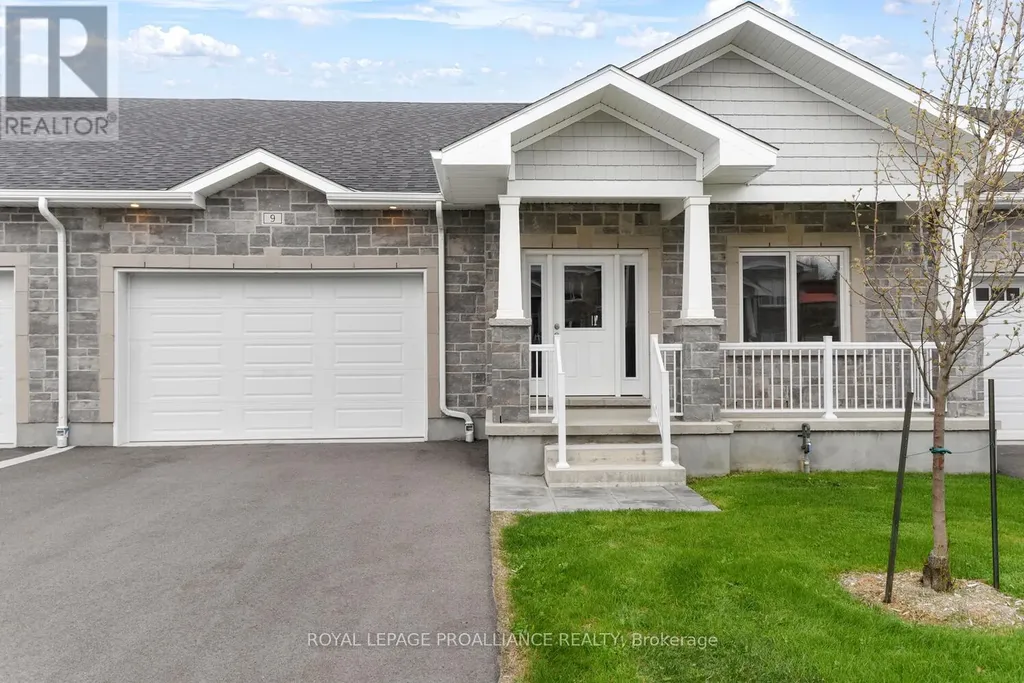 9 Ben Tekamp Terrace Brockville ON K0E 0E8