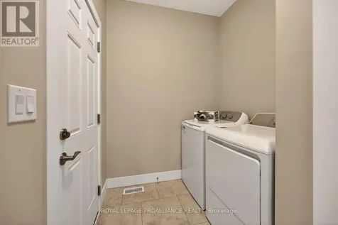 9 Ben Tekamp Terrace Brockville ON K0E 0E8