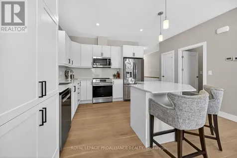9 Ben Tekamp Terrace Brockville ON K0E 0E8