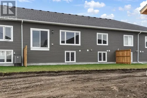 9 Ben Tekamp Terrace Brockville ON K0E 0E8