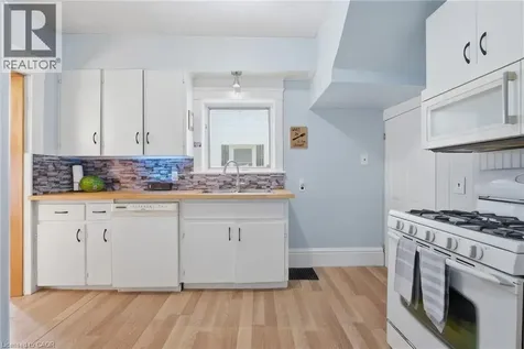 572 Downie Street Stratford ON N5A 1Y4