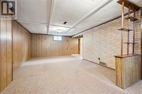 441 Highland Road East Kitchener ON N2M 3W8
