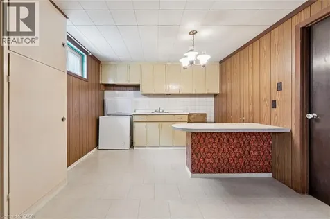 441 Highland Road East Kitchener ON N2M 3W8