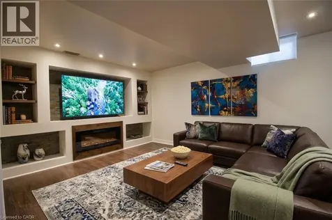 97 Peachwood Crescent Hamilton ON L8E 5Z7