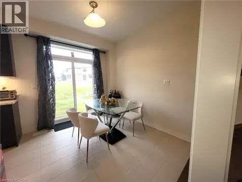186 Lilac Circle Caledonia ON N3W 0H5