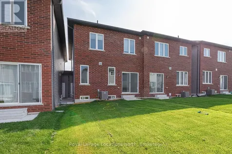 24 Lisa Street Wasaga Beach ON L9Y 0K8