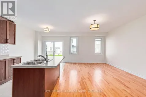 24 Lisa Street Wasaga Beach ON L9Y 0K8