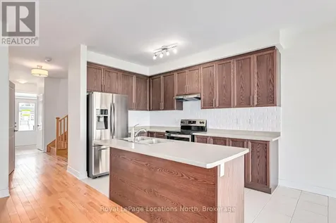 24 Lisa Street Wasaga Beach ON L9Y 0K8