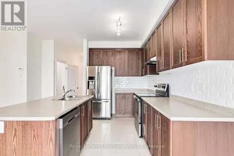 24 Lisa Street Wasaga Beach ON L9Y 0K8