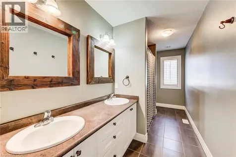 78 Dolman Street Breslau ON N0B 1M0